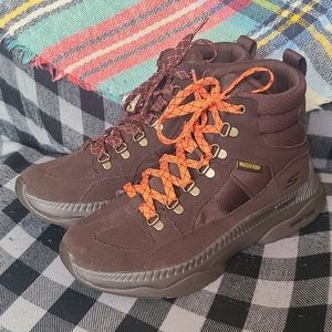 Skechers Boots - Black - Size 9 - New Without Box